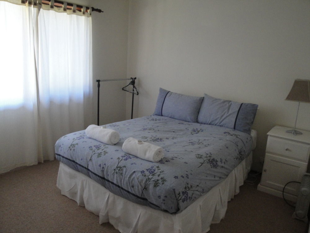 Off Mountain Accommodation Merrijig Bagian luar foto